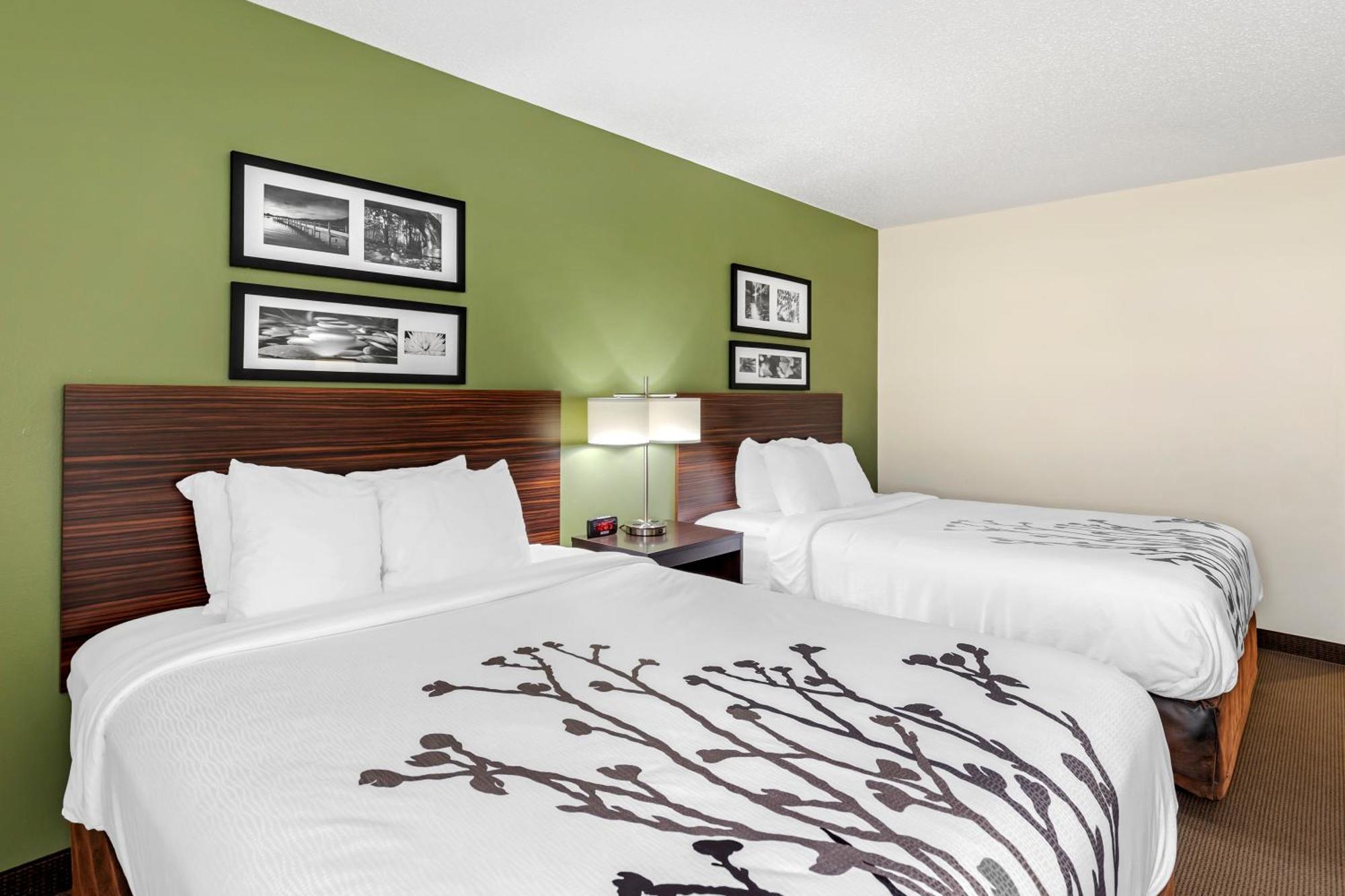 Sleep Inn & Suites Charles City Exterior photo